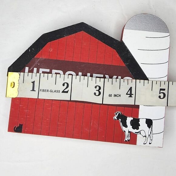 The Cats Meow 1992 Hersheys milk chocolate with almonds barn figure collectable - Picture 3 of 4